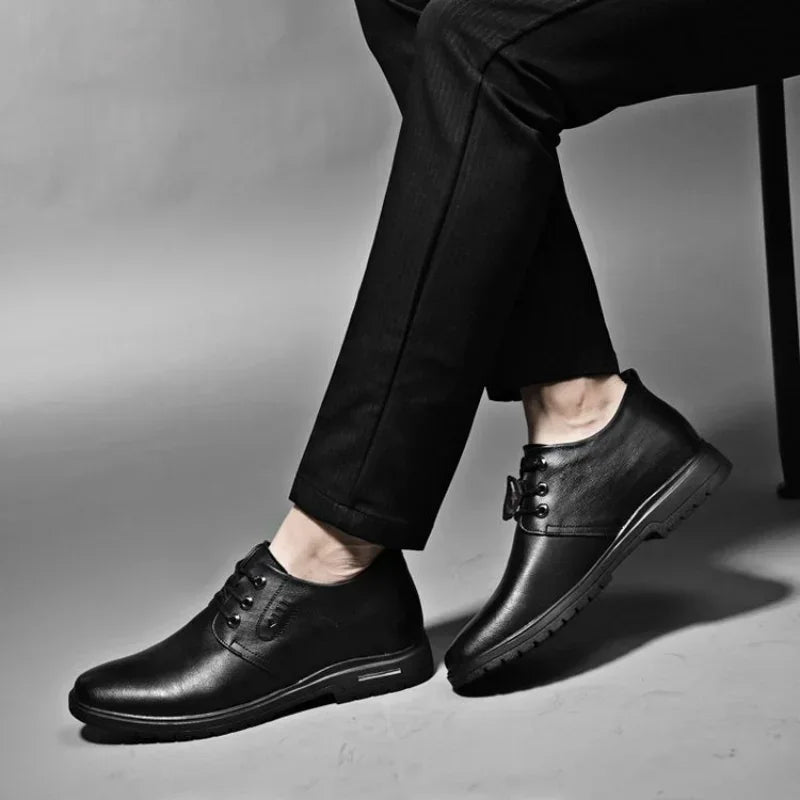 Social Shoe for Men Leather Casual Spring Autumn Lace Up Dress Shoes Man Oxfords Business Cheap Liquidation Party Trend New