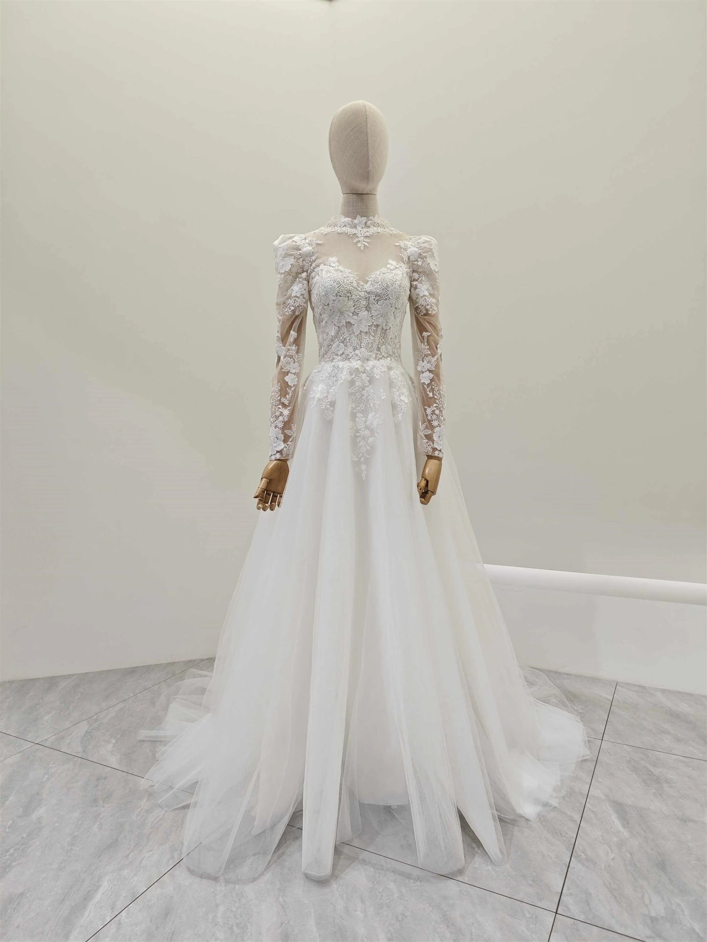 High Collar Long Sleeves Elegant Wedding Dress Full Body Lace Beaded Ladies Wedding Dress A-line With Small Train Bridal Wedding