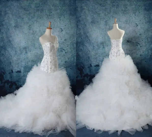 Bespoke Wedding Dress Brides long sweetheart ball gown luxury rhinestone crystal
