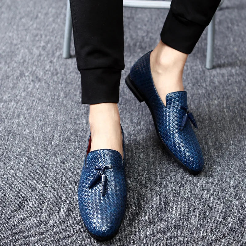 Men British Formal Dress Shoes for Male Coiffeur Tassel Formal Loafers Classic Wedding Party Slip On shoes Plus Size 37-48