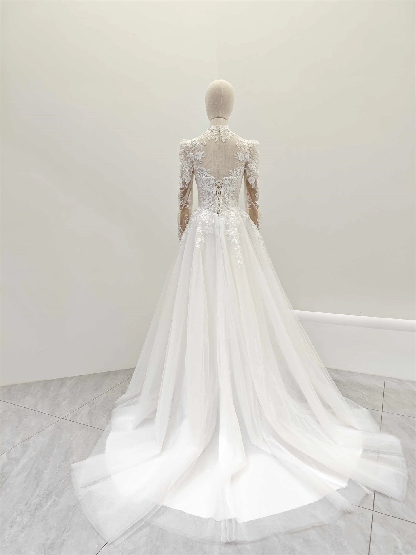 High Collar Long Sleeves Elegant Wedding Dress Full Body Lace Beaded Ladies Wedding Dress A-line With Small Train Bridal Wedding