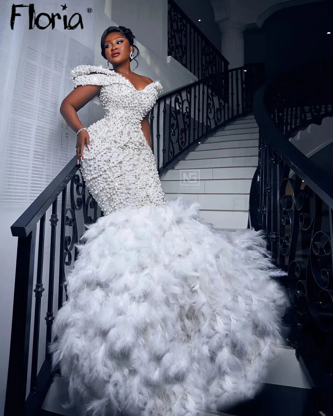 Floria Luxury Mermaid Feathers Wedding Dresses Sparkly Crystals Bridal Gowns Plus Size Dubai Vestidos De Novia свадебное пл