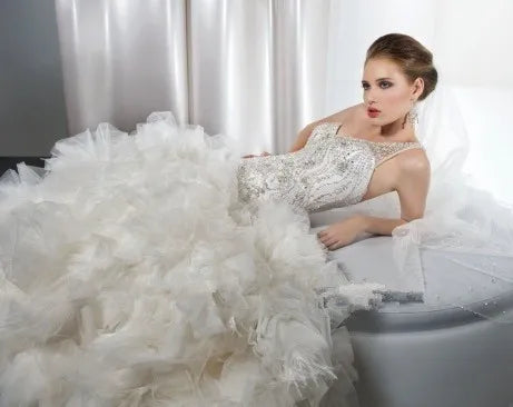 Bespoke Wedding Dress Brides long sweetheart ball gown luxury rhinestone crystal